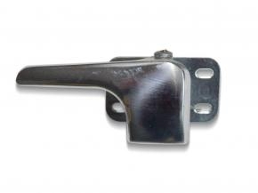 Ручка двери УАЗ Патриот (внутренняя, левая, комплект с усиленным металлическим кронштейном)